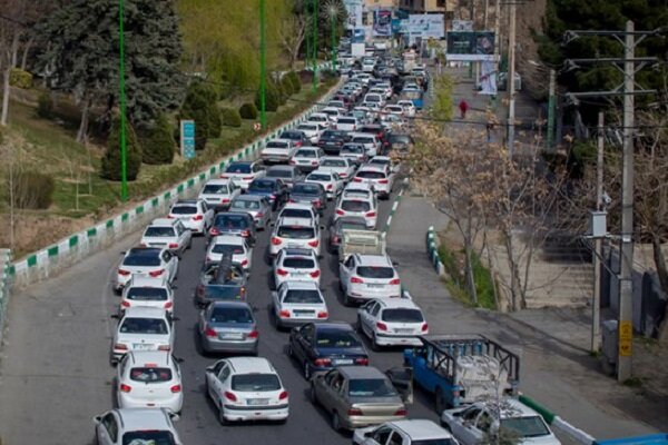 وضعیت جاده‌های کشور/ ترافیک سنگین در آزادراه قزوین - کرج