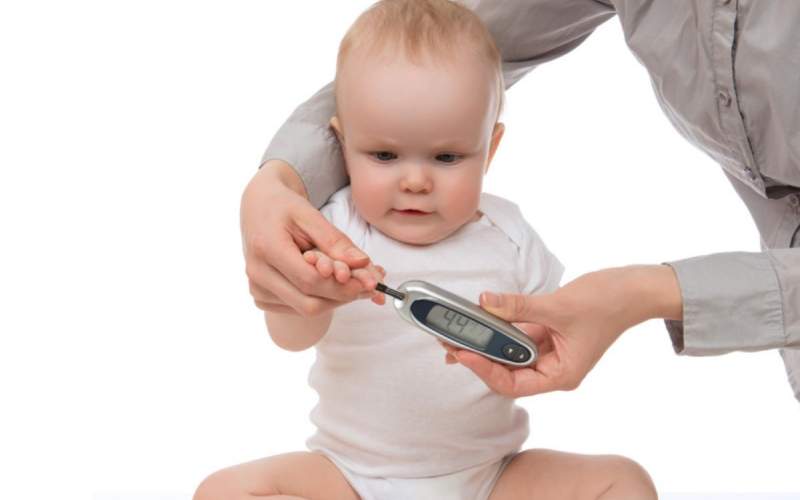 شایع‌ترین علائم دیابت نوع یک در کودکان چیست؟